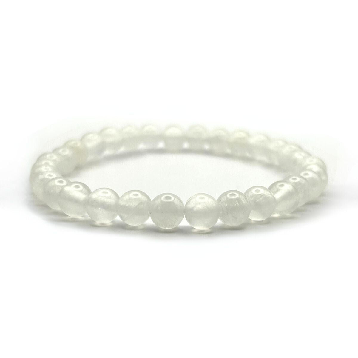 bracelet en perles , oeil de chat blanc