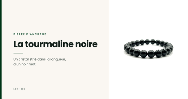 La tourmaline noire — Un cristal strié dans la longueur, d’un noir mat.