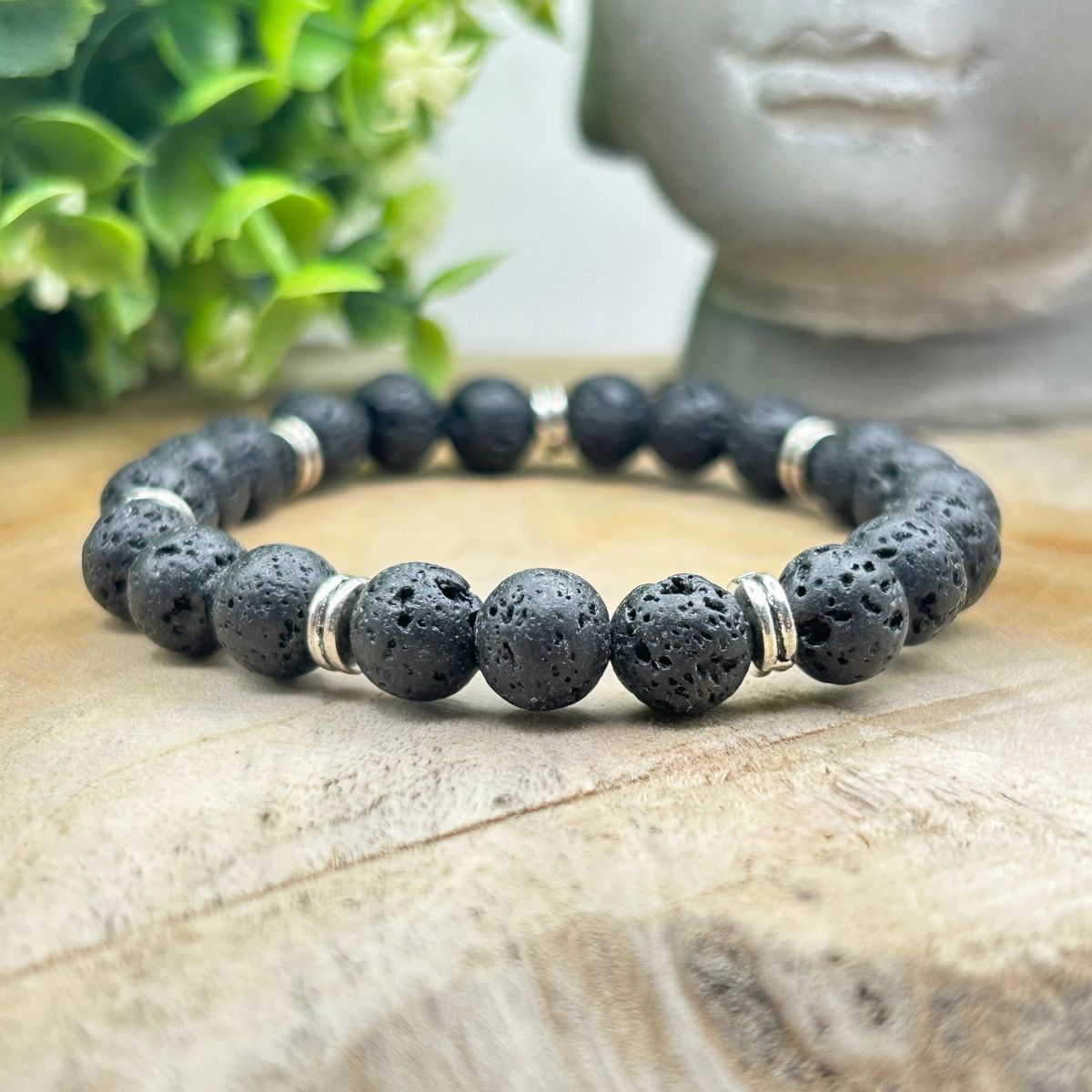 Bracelet 8mm - Pierre de lave et Charms